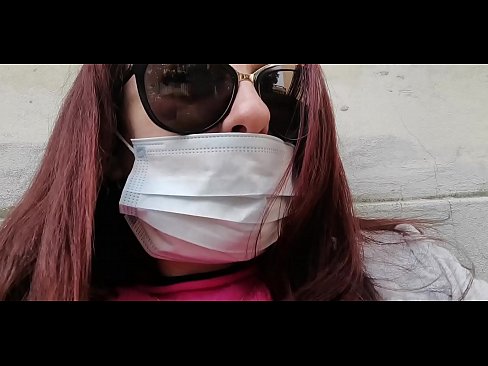 ❤️ Η Νικολέτα εκδικείται τον γείτονά της και κατουράει στο γκαράζ του (Ειδικό Covid19 Ιταλική καραντίνα) ❌ Σπιτικό πορνό ❌️❤